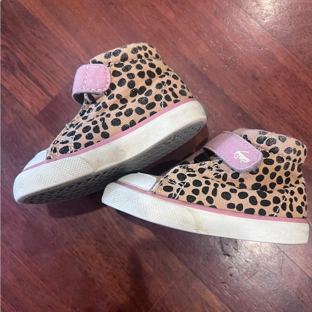 See Kai Run Toddler Girl Sneakers - Picture 4 of 4